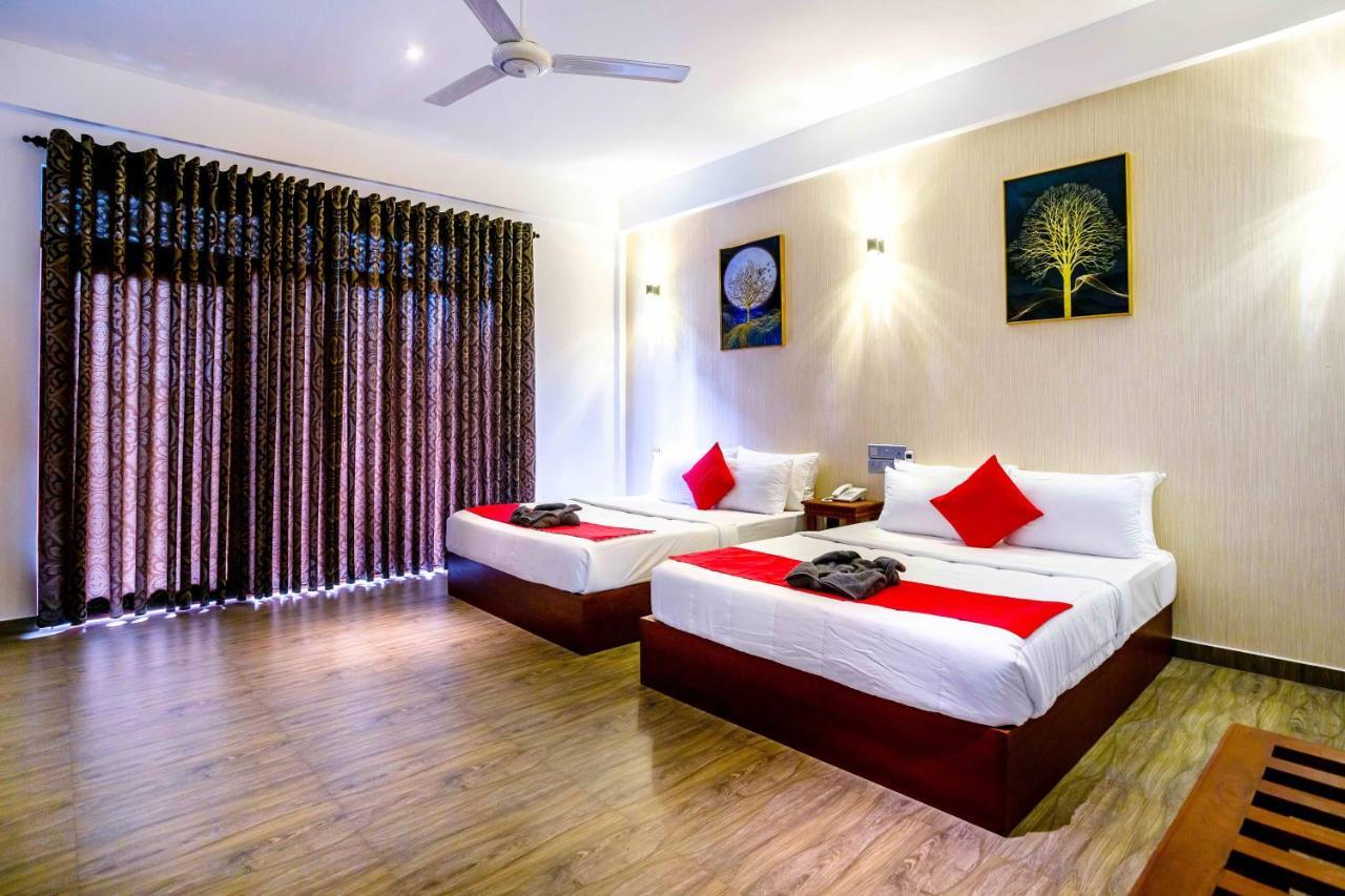 Polhena Grand Resort & Banquet Matara Eksteriør bilde