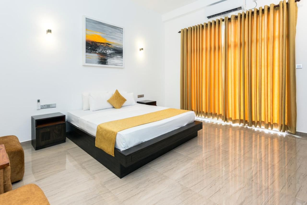 Polhena Grand Resort & Banquet Matara Eksteriør bilde