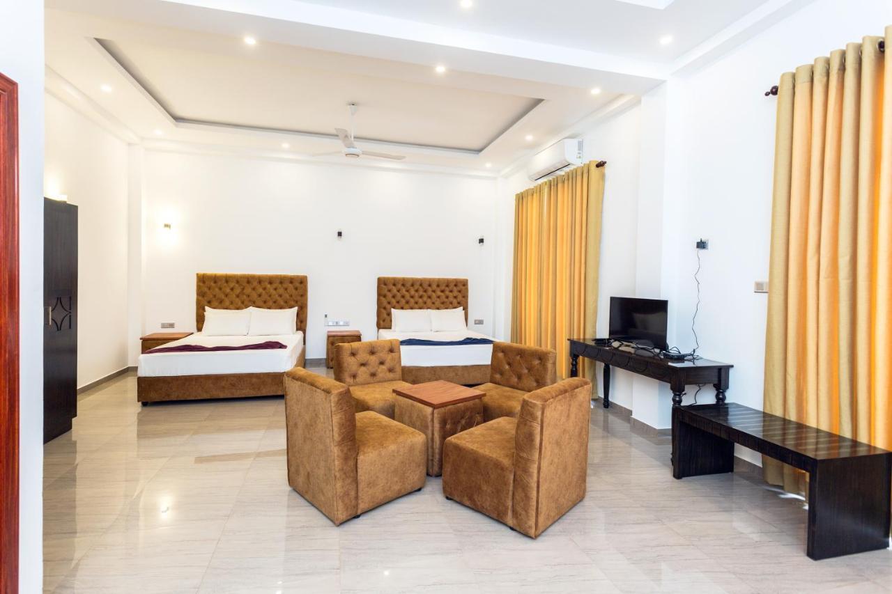 Polhena Grand Resort & Banquet Matara Eksteriør bilde