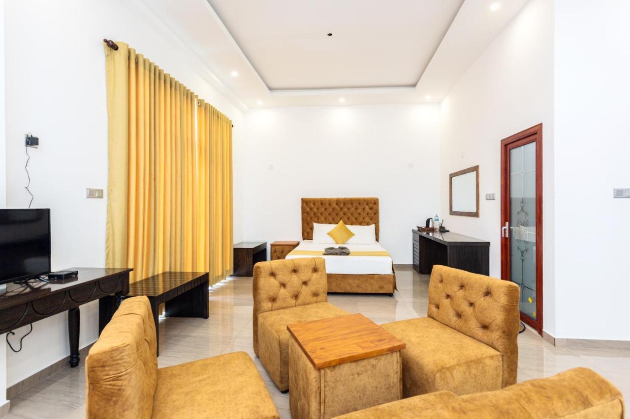 Polhena Grand Resort & Banquet Matara Eksteriør bilde