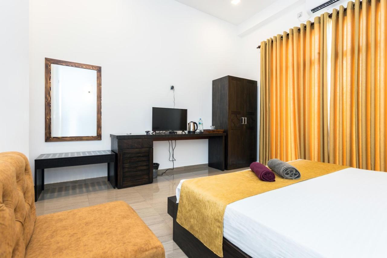 Polhena Grand Resort & Banquet Matara Eksteriør bilde