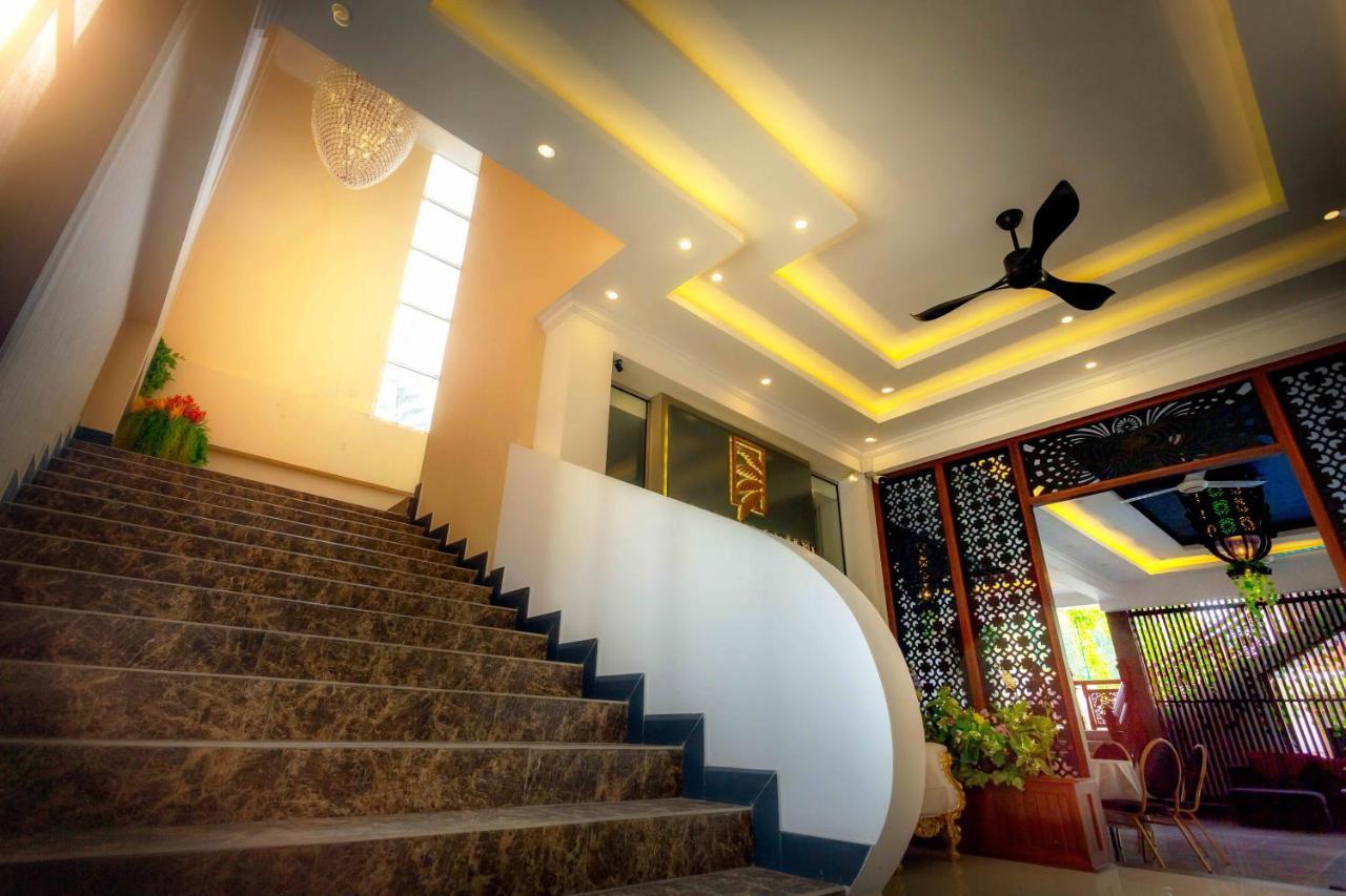 Polhena Grand Resort & Banquet Matara Eksteriør bilde