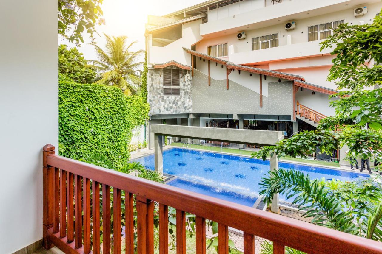 Polhena Grand Resort & Banquet Matara Eksteriør bilde